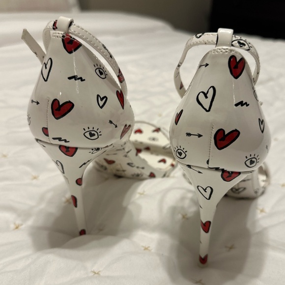 NEVER WORN- Cute heart heels from Aldo - Picture 2 of 9